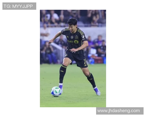 亚洲足球球星实力排名解析 从李毅到孙兴慜谁是顶尖人物